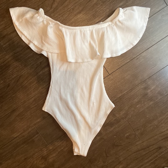 Tops - Picture 2 of 2